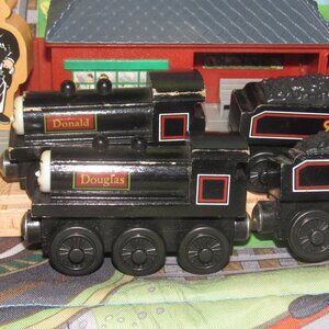 Thomas Wooden Railway Train Engine Track Donald and Douglas